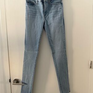 Levi’s 311 Shaping Skinny Jeans Size 28